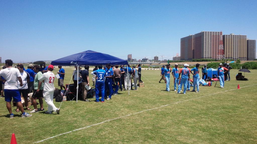 28 teams, over 400 players have gathered in Edogawa for the 4th annual SBI Cup. Carnival atmosphere. #SBI2015