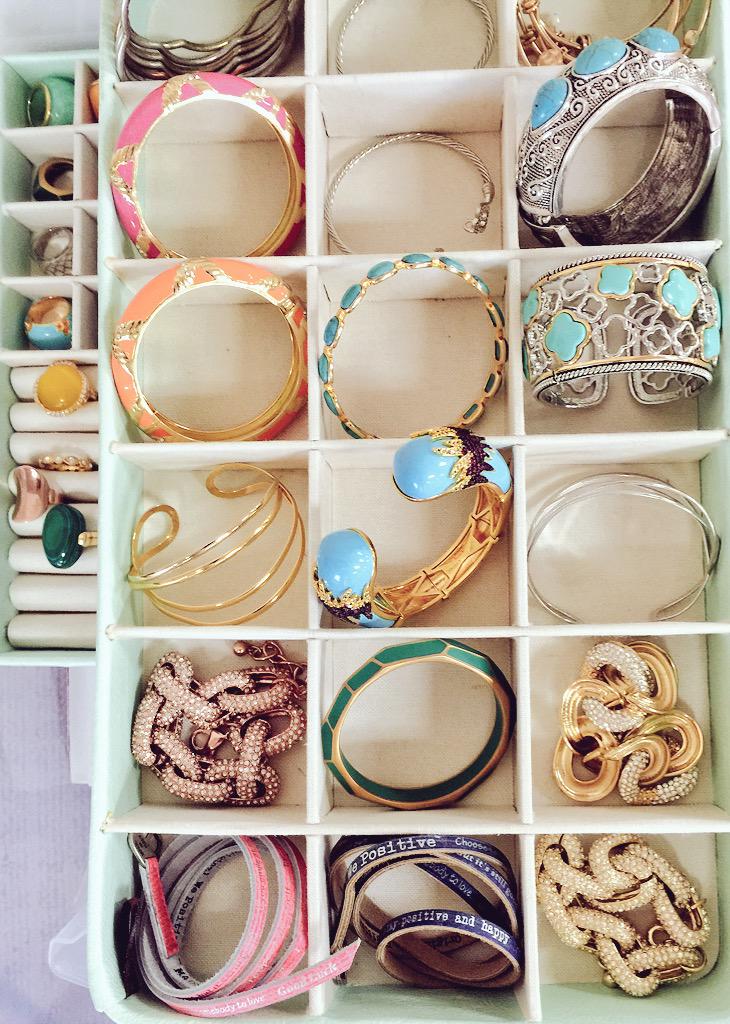 Loving all the color.....#minaandcompany  #loveturquoise #entrepreneur #braceletsgalore #fashionblogger