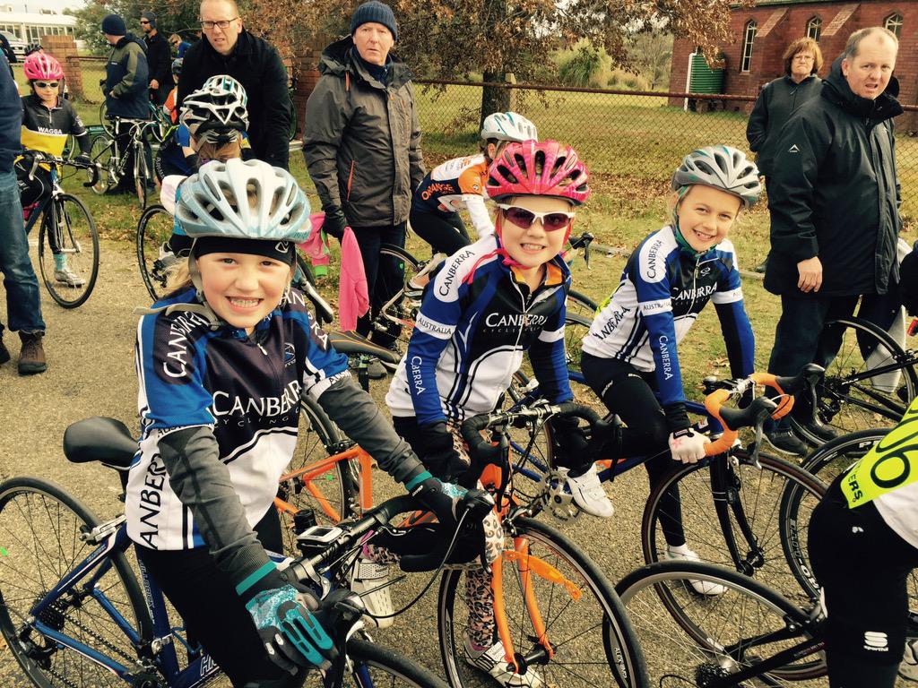 MotherThunks's tweet photo. @CanberraCycling Our U11 girls about to smash their road race at Goulburn Junior Tour! http://t.co/lcEE22VSUd