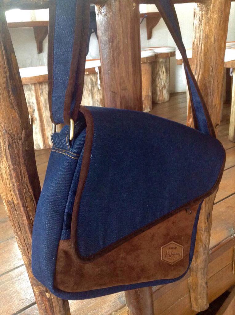 ValescoDenim's tweet photo. This is the best sling bag choice to show your simplicity for formal/informal condition with modern &amp; unique design. http://t.co/nF9YsOwS9y