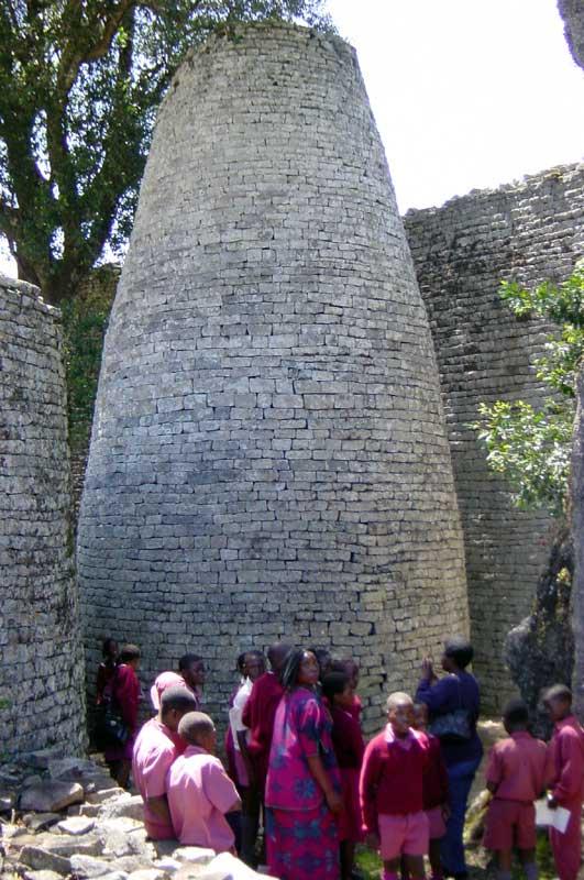 HistoryHeroes's tweet photo. Lemba of #Zimbabwe are of Hebraic faith native to #Africa. Ancestors go back to Great Zimbabwe http://t.co/t0aBimVYbC http://t.co/DeWxgerdMt