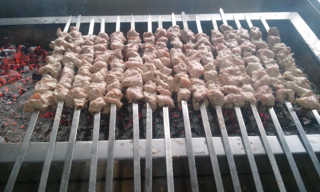 DIYCUISINEE's tweet photo. Who fancy these chicken.cheese malai kebab after cooking .
#kebab. #BBQ. #Chickenboti. #Grilledboti. #Cheesyboti http://t.co/yldCP3BLaE
