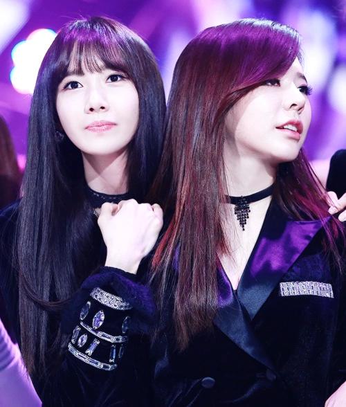 TXTi_Beomgyu's tweet photo. Eonni, thanks for being my sunshine! #SunYoon #530HappyYoonaDay http://t.co/XJCdk12mLv