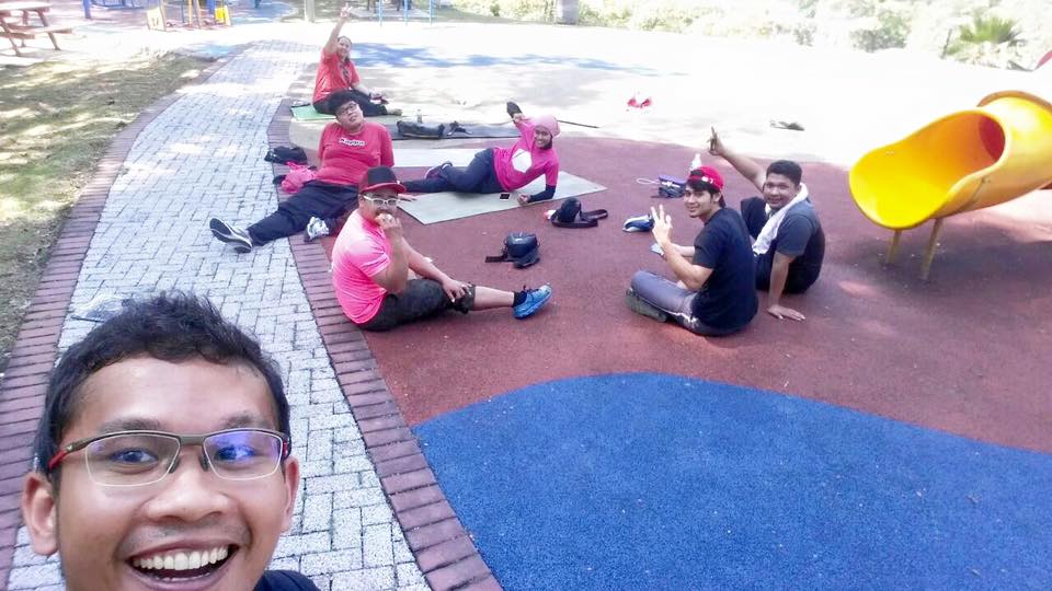 MiroeM's tweet photo. Selepas training Freeletics dgn otai2... http://t.co/jWT9Vx8PGR