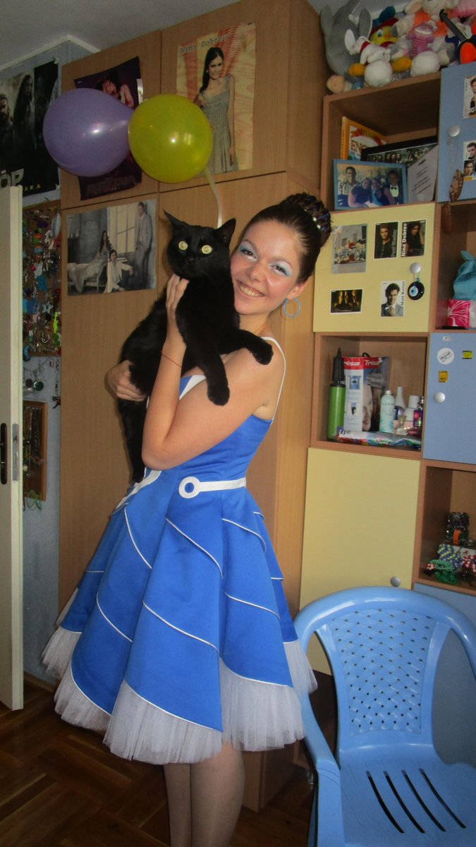 DiToteva's tweet photo. Few days ago was my prom. I think I was the happiest girl with my nerdy dress :) Here are some photos :) #Tron #happy http://t.co/SFnmab6ni4