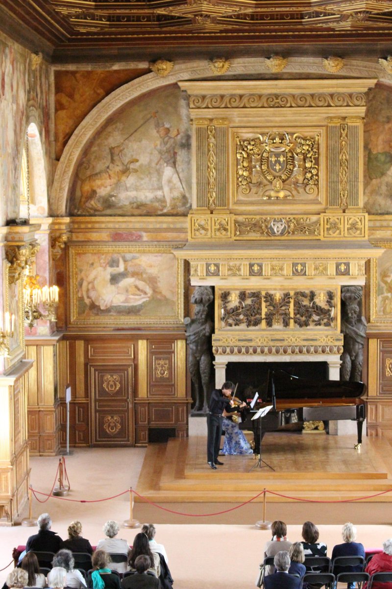 IMPDofficial's tweet photo. #FHA15 L'art c'est aussi des concerts, la programmation sur http://t.co/nyDc3WCo95 http://t.co/M4DMDck3HU @CFontainebleau @FestivalHistArt