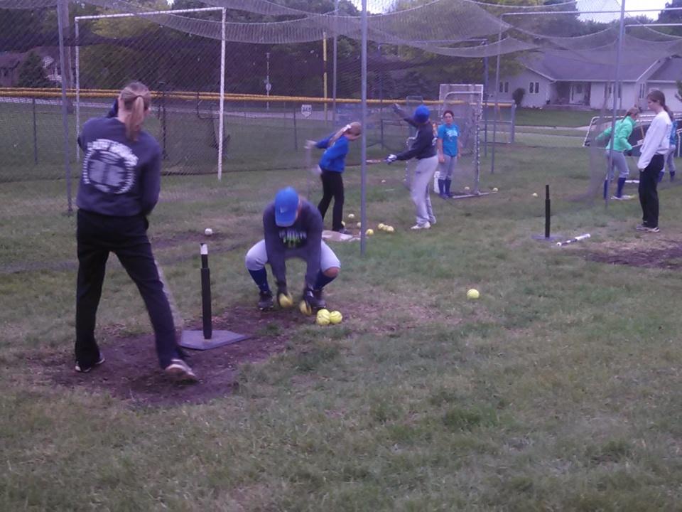 RSM Hawks Softball tweet media