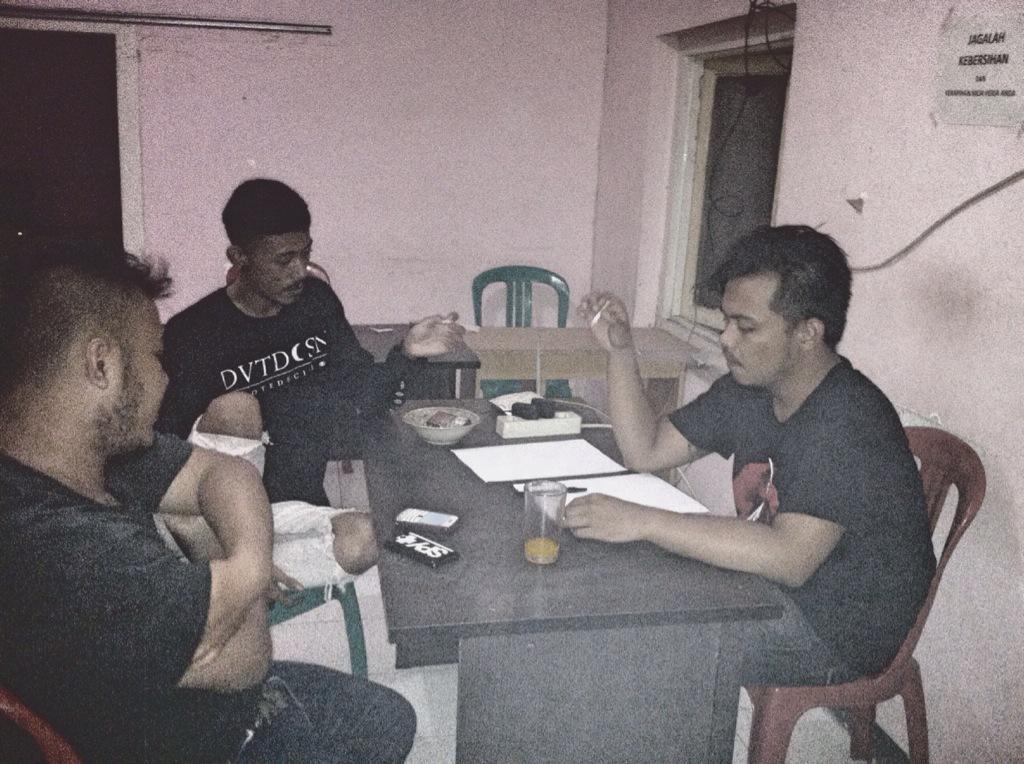 Meet up before the show