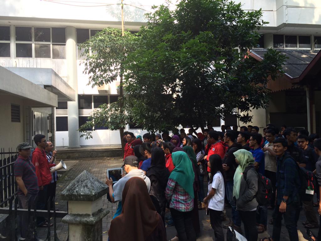 Pembukaan sesi lapangan Field Camp 2015 oleh Bapak Imam Suyanto