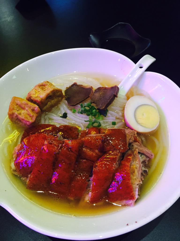 CelinaLin's tweet photo. I know #models definitely won't be eating this after a photoshoot! #sonotamodel http://t.co/Rsiuoo28QJ