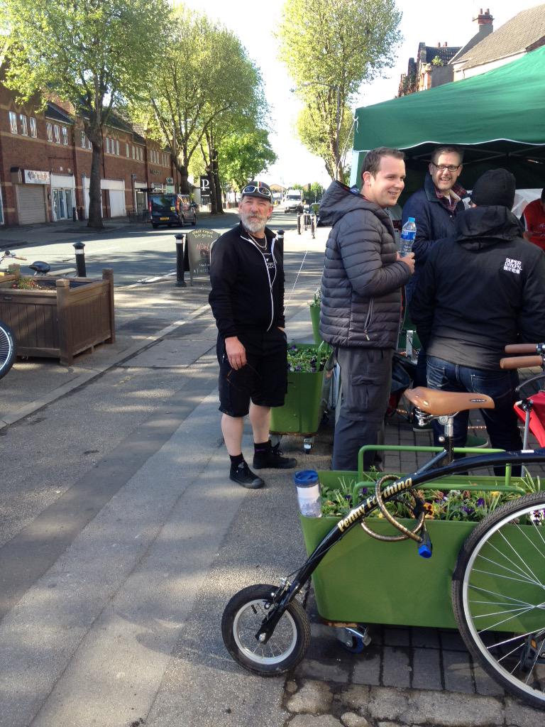 The Shouty One has risen, well, he's up...<a href="/ECB_Hull/">East Coast Bicycles</a> <a href="/RoadToNowhere_1/">Road to Nowhere</a>