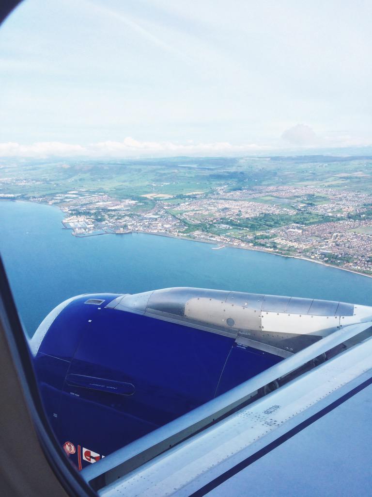 r_pullinger's tweet image. Super early flight to Belfast ✈️.