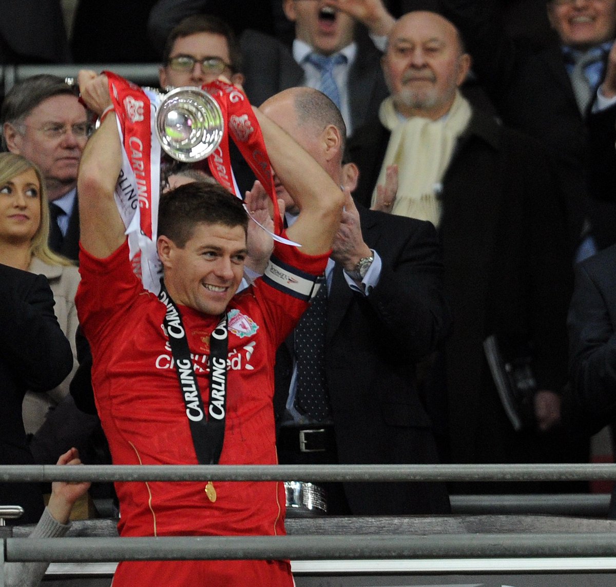 LFC's tweet image. Happy 35th birthday to #LFC legend, Steven Gerrard! #ThanksStevie liverpoolfc.com/gerrard