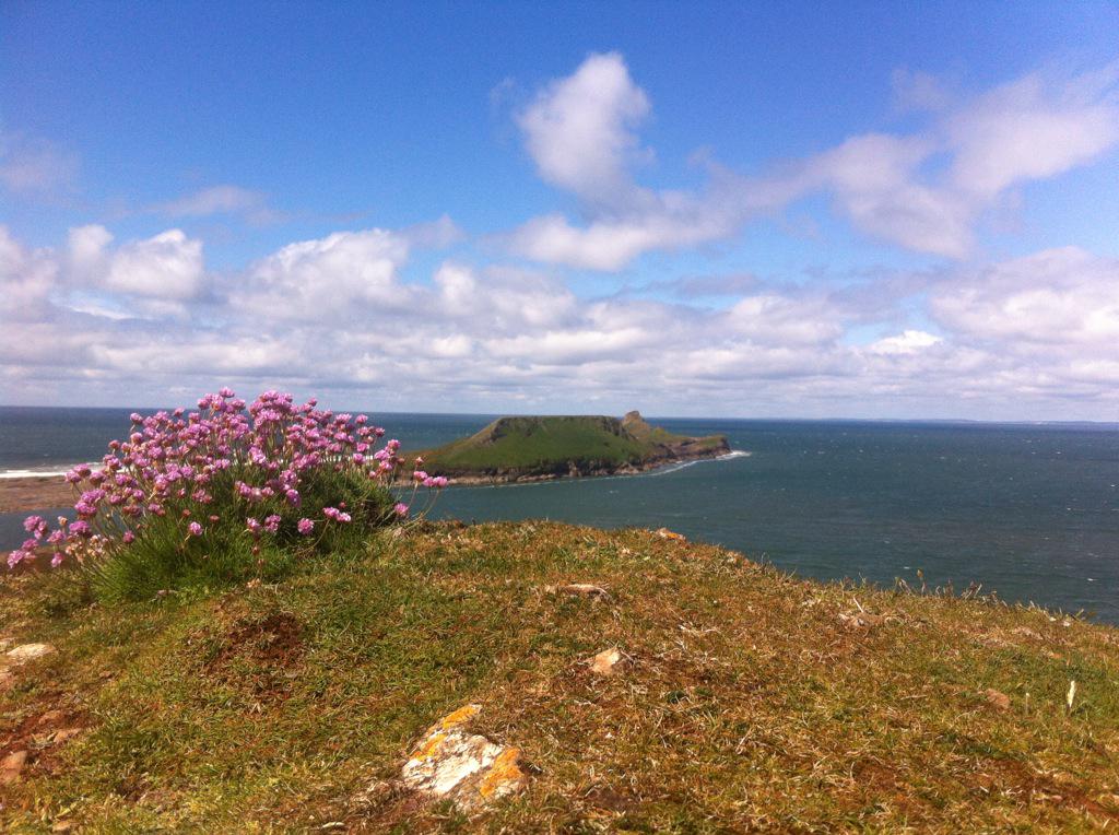 SandHighRS's tweet photo. @SandbachinIndia Been hill walking in preparation! Getting excited! http://t.co/TanfUyyNg0