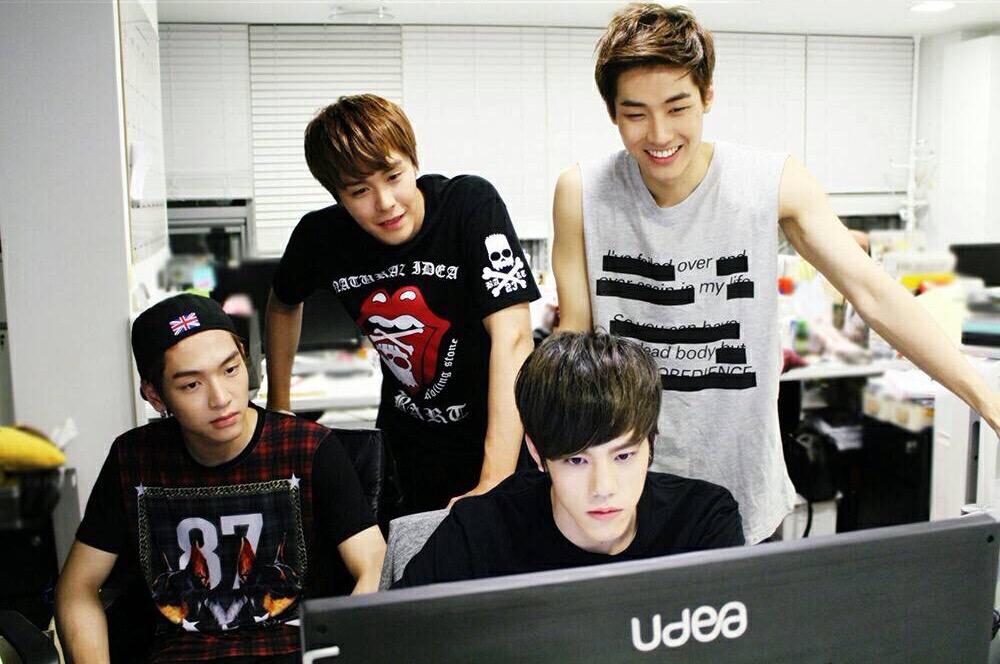 seunghyub31's tweet image. 《weibo》150530

音乐风云榜昨天的节目有意思吗?5月30日(今天)北京时间18:10，继续锁定北京文艺频道 哦！

#NFlying #엔플라잉  #이승협 
#SeungHyub  #スンヒョプ