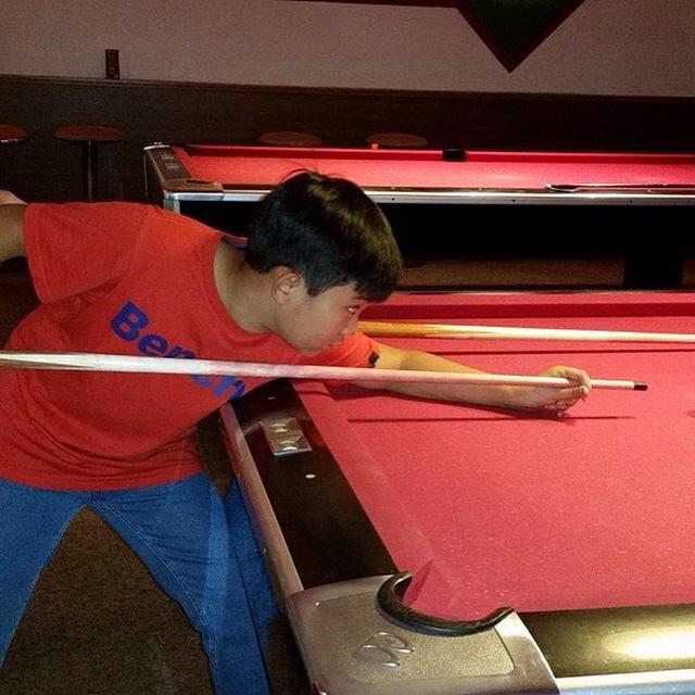 austine2003's tweet image. Wer Billiard speilen kann bitte liken!