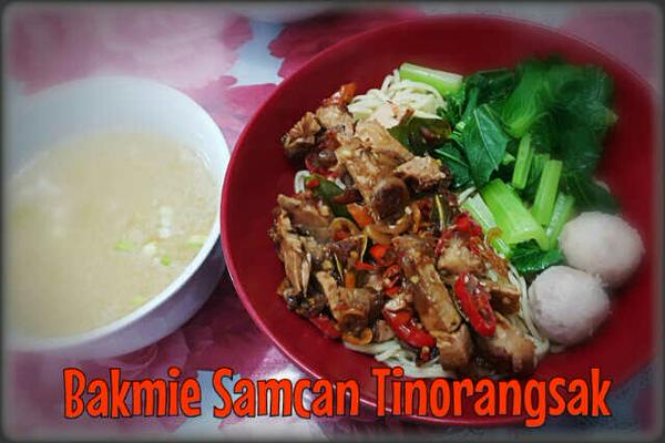 via <a href="/kantinqiu/">kantinqiu</a>, bakmie samcan tinorangsak tki 1 blok f 102 bandung. Non Halal. keliatannya enakk yaa :)