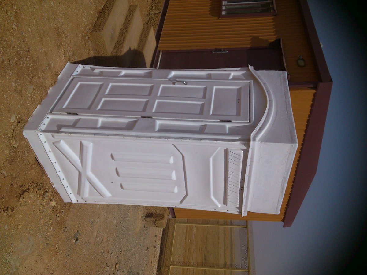 NASR_FIBERGLASS's tweet photo. دورة مياه متنقلة (نظام امريكي) كرسي افرنجي
Portable cabinet (American toilet) European seat http://t.co/Eq09p3WIKV