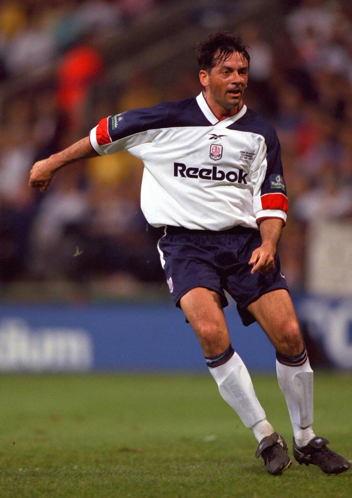 BIRTHDAY WISHES: Many happy returns to former player and coach Phil Brown who turns 56 today! 