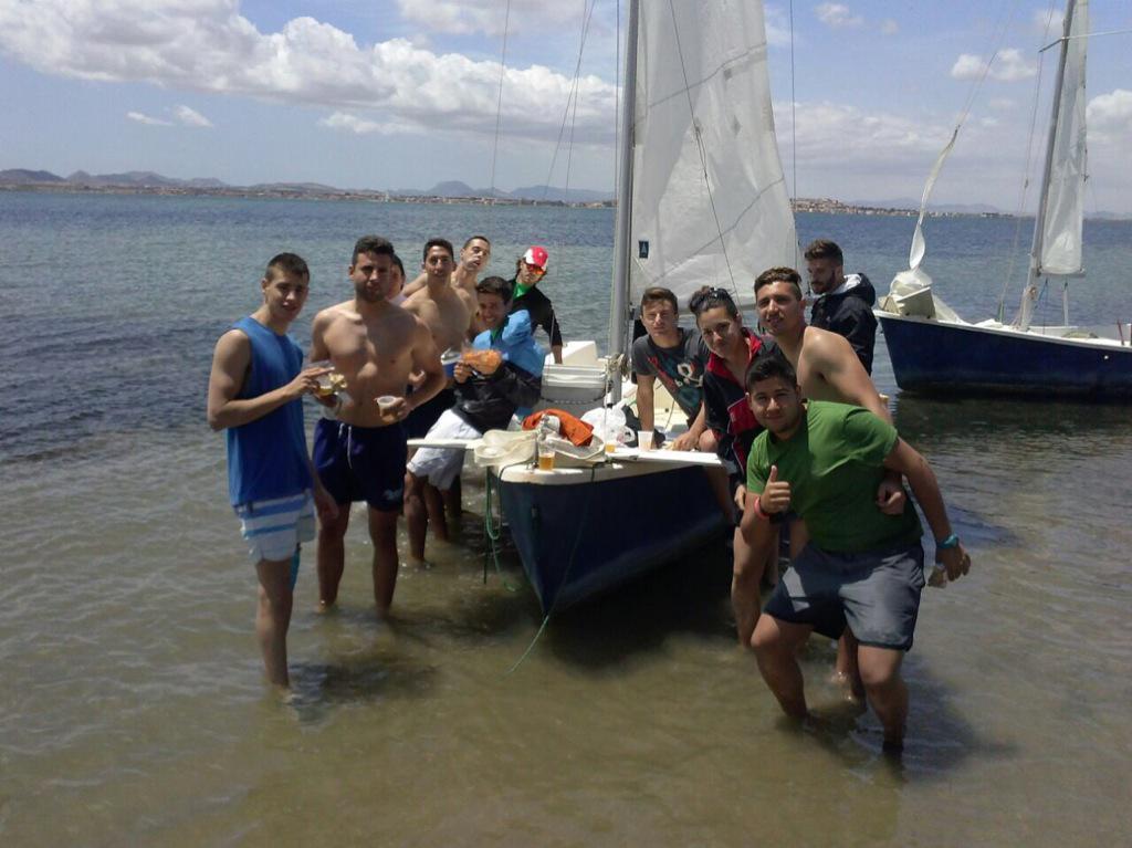 TSEASSamaniego's tweet photo. Excursión de los alumnos de @TafadSamaniego a la Isla Perdiguera. http://t.co/OpMULxqZ0o