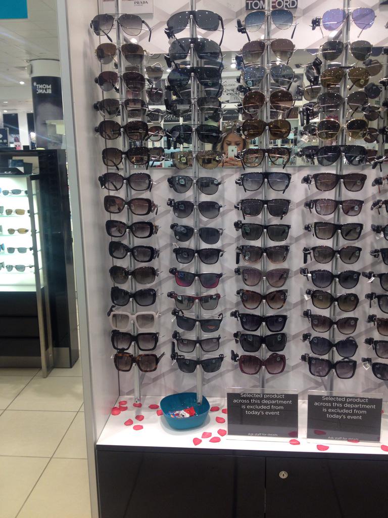 _Abbi_Perry_'s tweet photo. It's Hawaiian weekend at Norwich David Clulow ! Starring @hayden_eldridge @LUXclusives @miss_c_a #rockstars http://t.co/mn3lTfOzrm