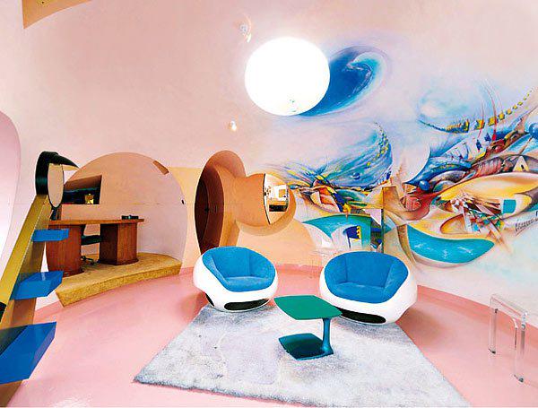itintandem's tweet photo. Exploring this amazing location
The Palace of Bubbles
http://t.co/crZs0qOdB7 http://t.co/3mEP4En01K