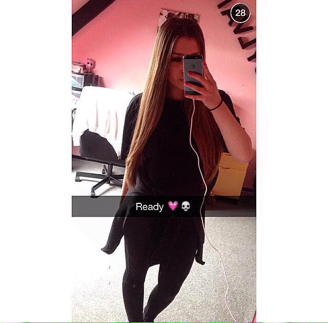 iiLITTLEPOWER_'s tweet photo. Loved yesterday 💗💀 http://t.co/4dJu7Nmh9X