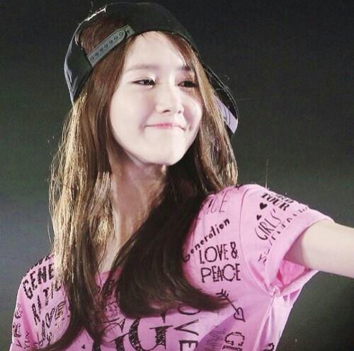 Happy Birthday! Im Yoona! <3 <3 <3   