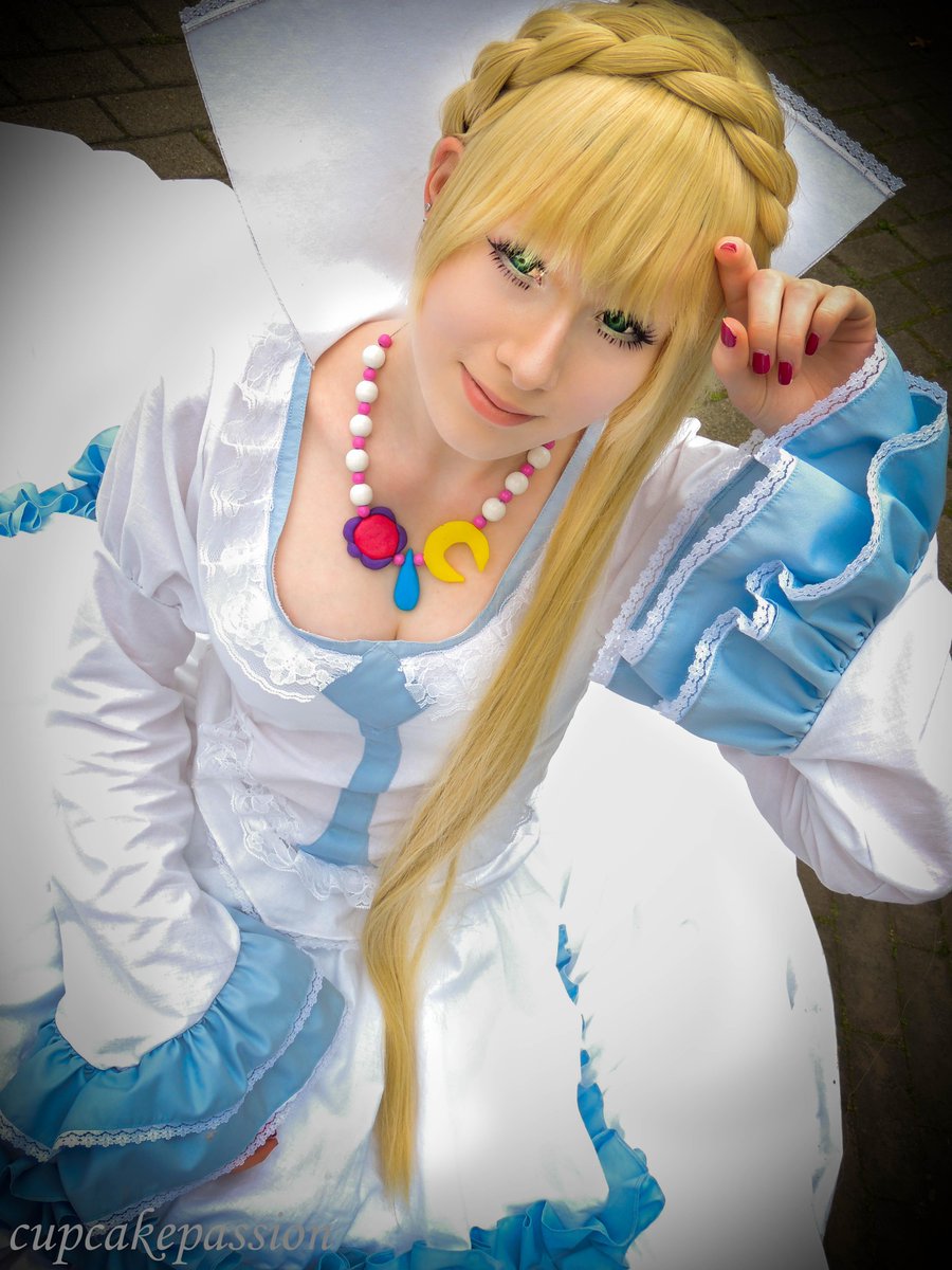 cup_cakepassion's tweet photo. Hübsche @Shiva_Cos  like a Princess <3 #hanami 2o15 #asseylum http://t.co/4G99ehMTpW