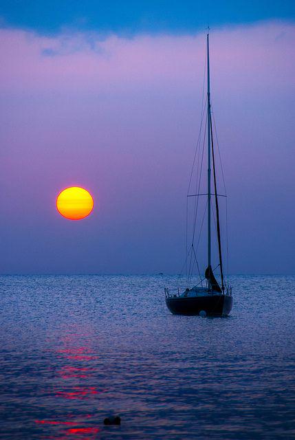 youboats.com
#social #network per #barche
#motore #vela #market #share #startup #barca #boats #nauticos