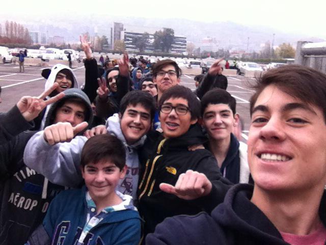 EpicCosas's tweet photo. Primeros en la fila comic-con Chile! #SeVieneLaComicCon @comicconchile http://t.co/7PByXiJz5a