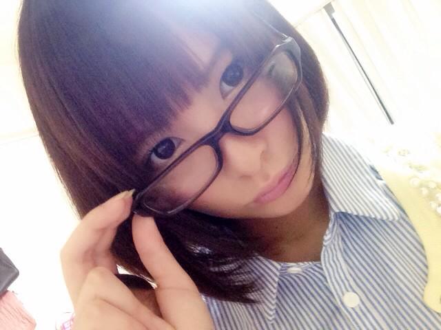 きょうは珍しくめがねさん http://t.co/mNXrKzjCdf