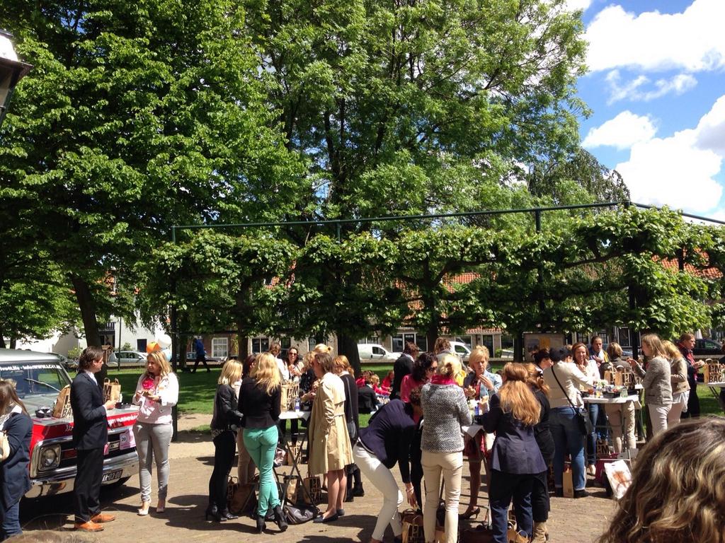 Bij de ALV <a href="/LCN4RubyandRose/">LCN 4 Ruby and Rose</a> in Brielle.