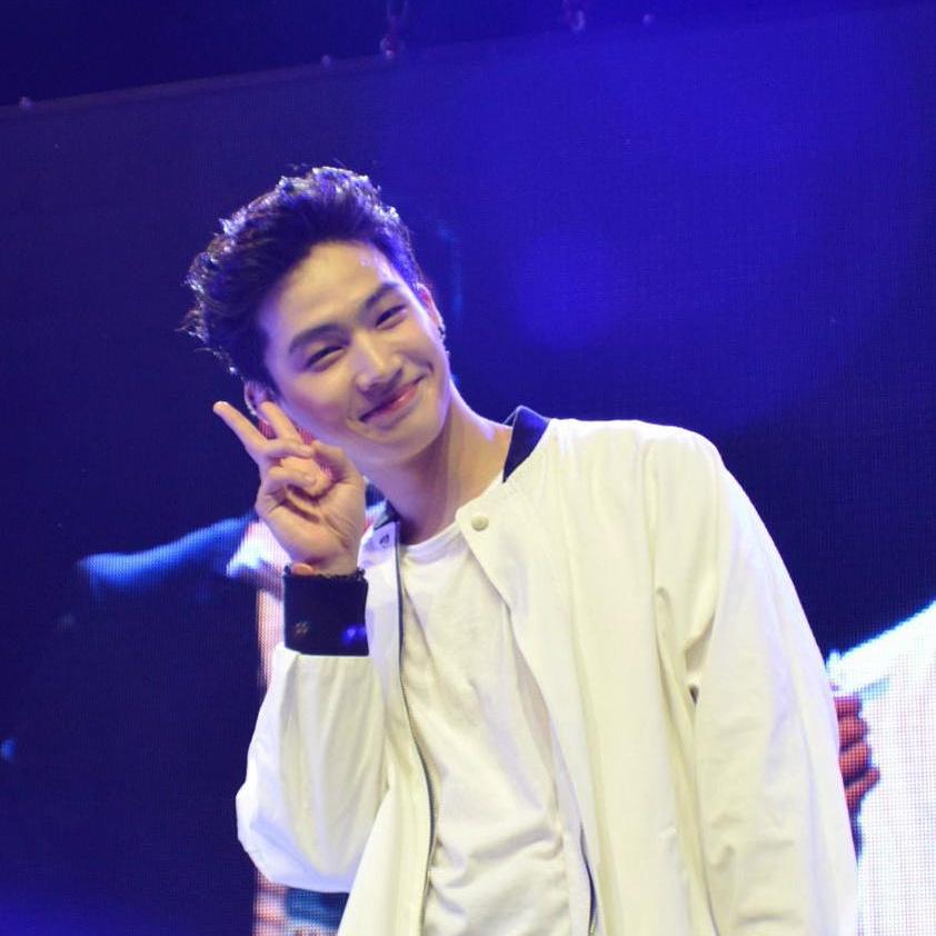 boygroupstbh's tweet photo. Please comeback Im Jaebum-ah ㅠㅠㅠㅠㅠㅠ http://t.co/quRBxJMfbH