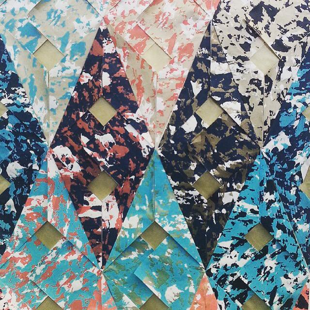 lccsd2015's tweet photo. 3D wallpaper by @mbsurfacedesign #wallpaper #surfacedesign #origami @ARTSTHREAD @NewDesigners http://t.co/fx1u3Ljxh5