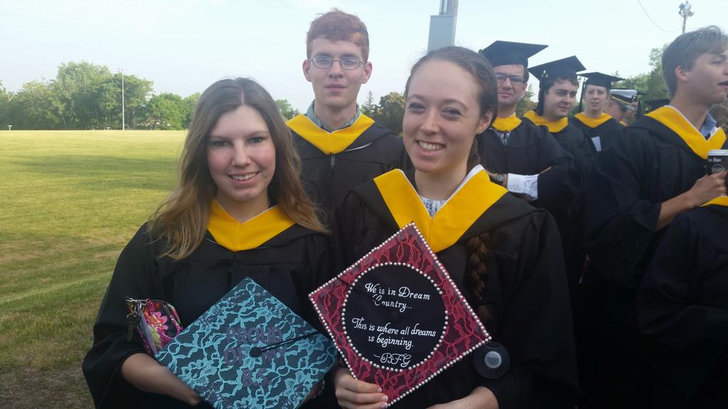 Edavis097's tweet image. Students are lining up. #RPIcommencement is about to begin! #rpi @rpi @RPIEvents @RPInews @RPIAlumni