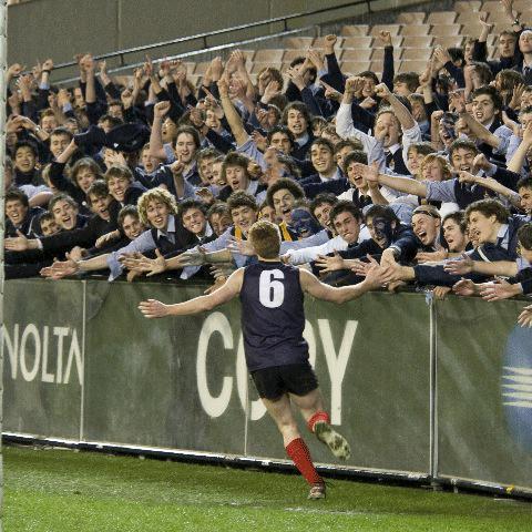 mgsdb20's tweet photo. Does anyone remember one Sammy G lightning it up at the G? MGS v SC http://t.co/UVSH2hjVxT