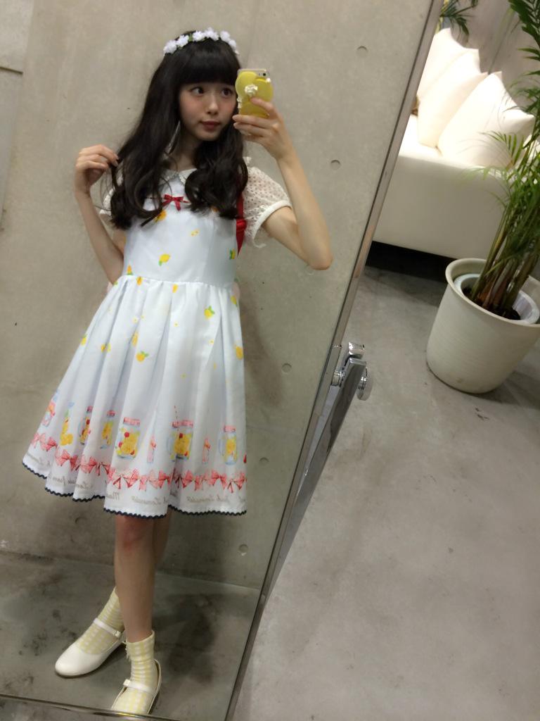 市川美織 今日の全身 ワンピース アンクルージュ 帽子 クレアーズ 花冠 クレアーズ クマの髪飾り Wego レモン柄カチューシャ 109 レモンのバッグ ミンプリュム Http T Co Eoi8fhnjgc 市川美織 今日の全身 ワンピース アンクルージュ 帽子 クレアーズ 花冠 クレアーズ クマの髪飾り Wego レモン柄カチューシャ 109 レモンのバッグ ミンプリュム Http T Co Eoi8fhnjgc