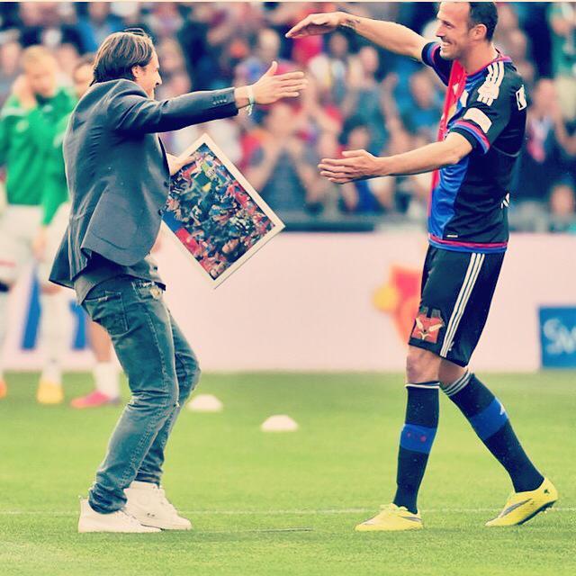 YannSommer1's tweet photo. 200 Tore ... 👏👏👏 http://t.co/hDJBccrOEE