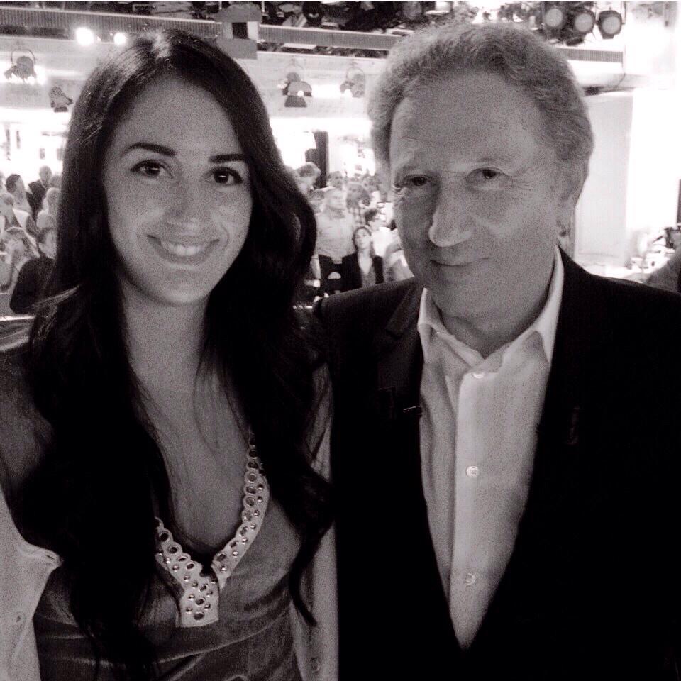 matmag02's tweet photo. Stella Matteoni avec Michel Drucker à l'émission "vivement dimanche" http://t.co/oFMRZZHVY1