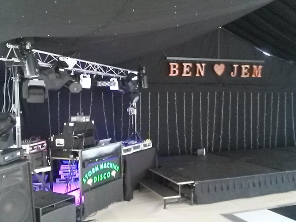 jdogbabe's tweet photo. All sent ready for tonight @ Ben and Jemmy's wedding http://t.co/69JDXuZsip