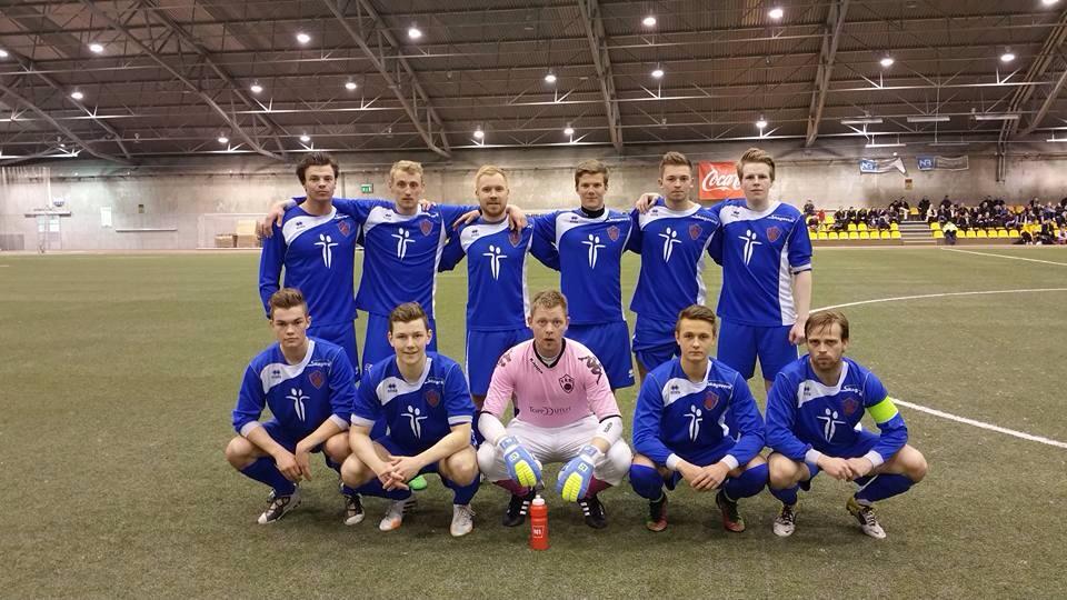 Kári-Völsungur @ Akraneshöllin right now. Káramenn leiða 1-0 eftir 6 mínútna gamlan leik.