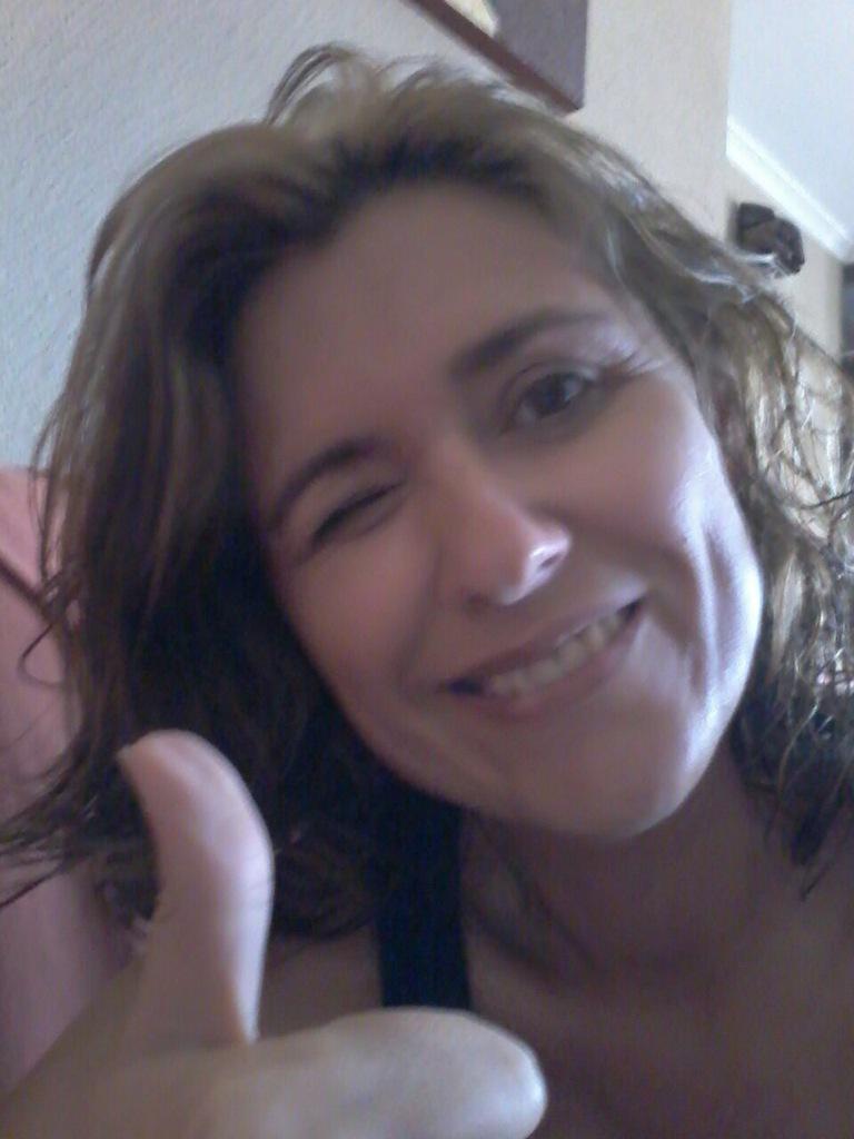 tinalvarezpa's tweet photo. Un gesto por el #Tourette #ETSA15 #TSelfie #SentimelTourette @NoInvisibles @FEDER_ONG @Serpadres_es @lasprovincias http://t.co/6N2x1AZ8lA