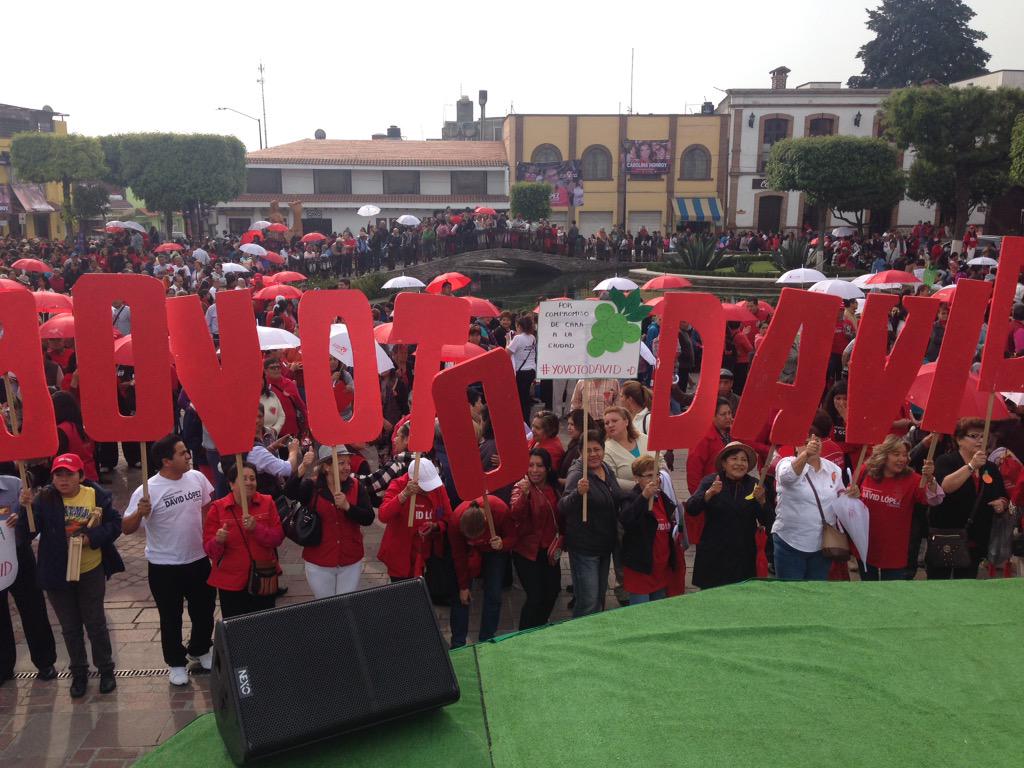 MetepecPRI's tweet photo. #DÍa30 en Metepec se vive la emoción más que nunca #TrabajandoPorLoqueMásQuieres. http://t.co/hTB1x78R9N
