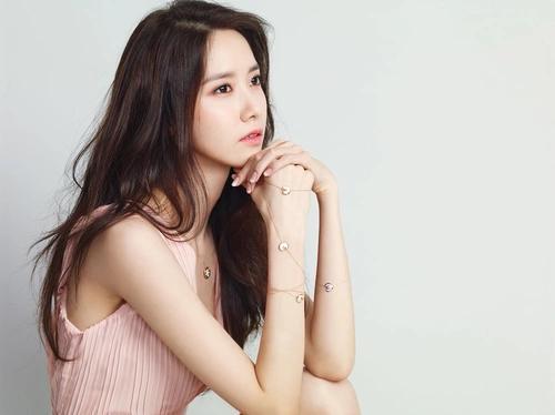 I haven\t wish my goddess a happy birthday. So, happy birthday Im Yoona! 