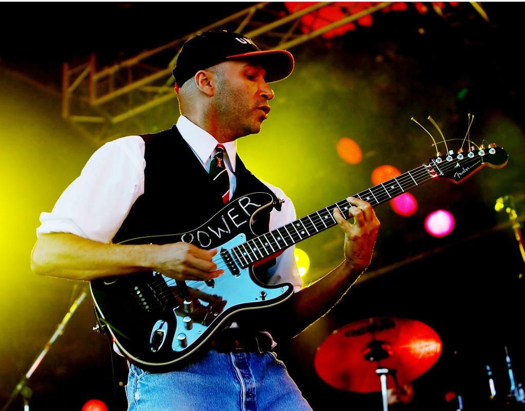 Happy 51st birthday to Tom Morello ( of Rage Against The Machine and Audioslave! 