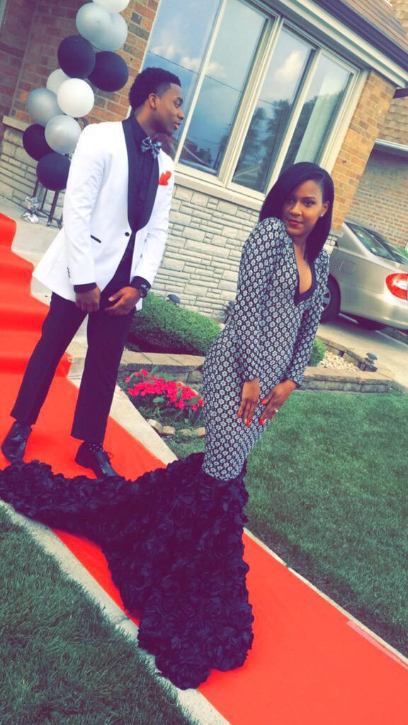 Ken_Rooo's tweet image. #MPprom2k15 did tht frfr #SLAYEDDDDD 😍😍😍😍😘💞💯💯 yall looked so nice @Sincerely_Miaa @1realchance