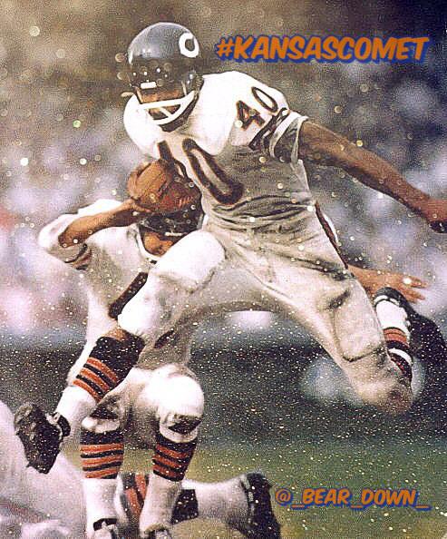 Happy Birthday to Hall of Famer, and legend, Mr. Gale Sayers!    