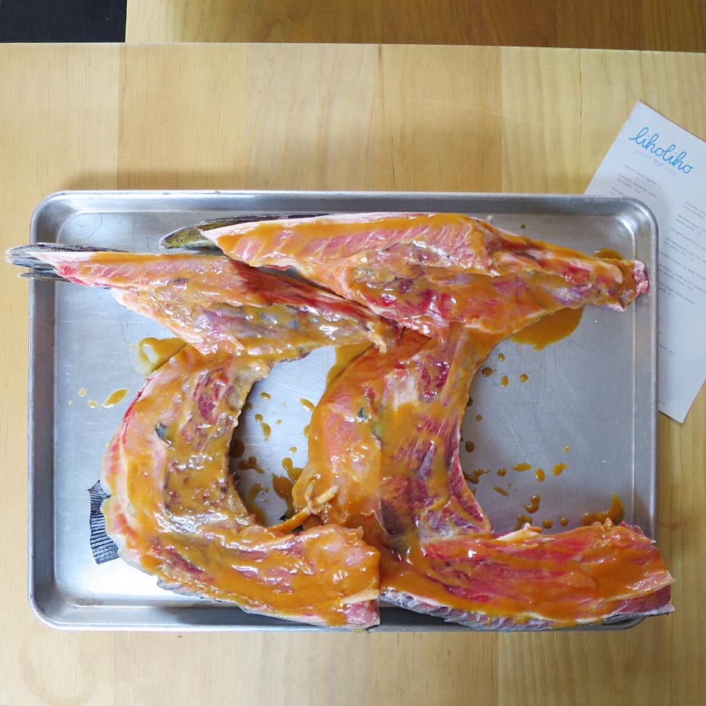 Liholihoclub's tweet photo. A surprise gift for our first #OhanaTable tonight - tuna collars marinating in misoyaki #GetJag http://t.co/7pSaWNQKy6