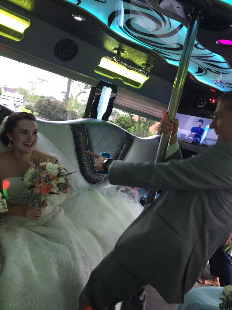 keodoran's tweet photo. #AmyAndTomSayIDo http://t.co/V1GoBCr5v6